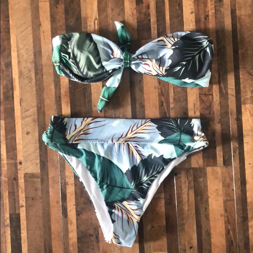 High waisted cheeky bikini